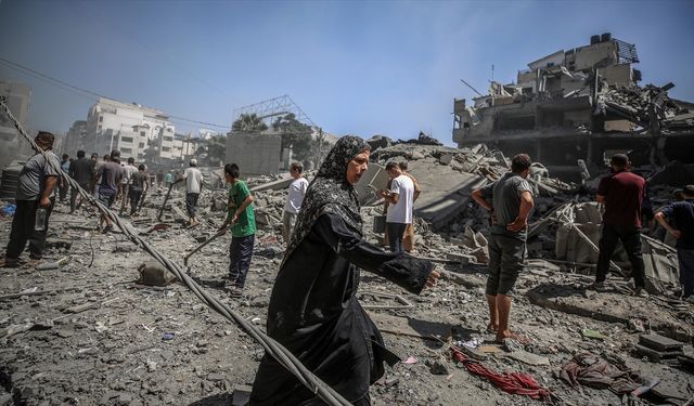 FKÖ: Filistin hükümeti, Gazze'deki saldırıların izlerini silmek için hazırlıklarını tamamladı