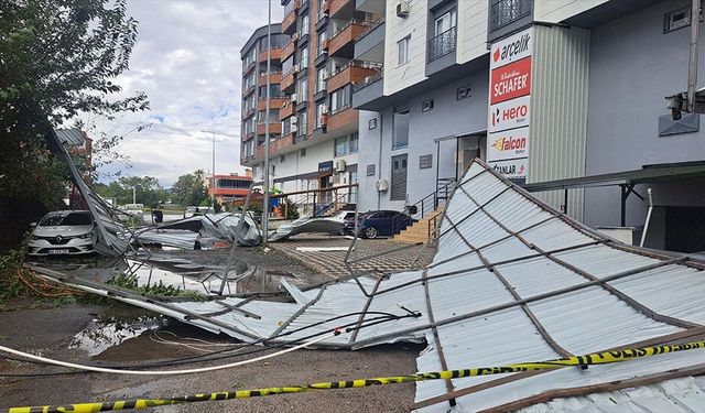 Hatay'da sağanak ve şiddetli rüzgar etkili oldu