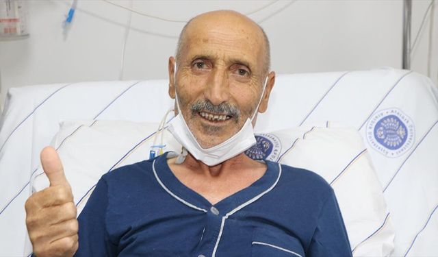 Lösemiyi yenen 8 çocuk babası, organ bağışıyla karaciğer yetmezliğini de aştı