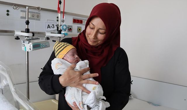 Akciğerlerine fazla kan giden bebek, riskli kalp ameliyatıyla solunum cihazından kurtuldu