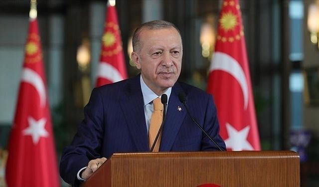 Cumhurbaşkanı Erdoğan: Türkiye Cumhuriyeti, milli saraylarımızı da titizlikle korumaktadır