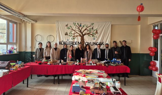 Doğanşehir'de 'Köklerden Oyuncak Sergisi düzenlendi