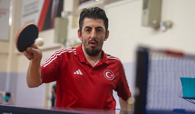 Milli para masa tenisçi Abdullah Öztürk, Avrupa Şampiyonası'nda üç altın madalyanın peşinde