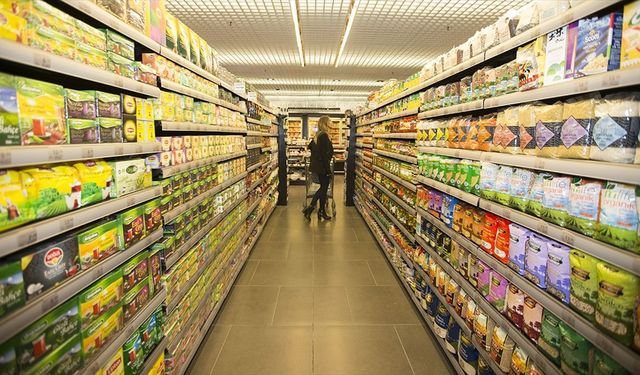 Aylık enflasyon 30 ay sonra yüzde 1'in altına indi