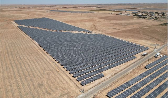 CW Enerji Şanlıurfa'da arazi GES kurulumu gerçekleştirdi