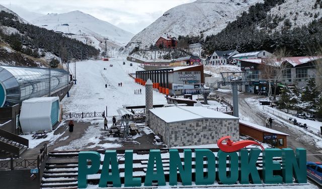 Depolanan kar ve suni karlamayla Palandöken'de kayak heyecanı başlıyor