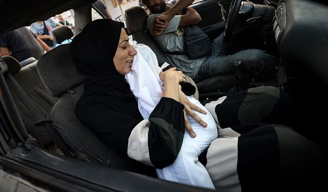 İsrail ordusu, ateşkese rağmen Gazze'ye saldırılar düzenlemeye devam ediyor