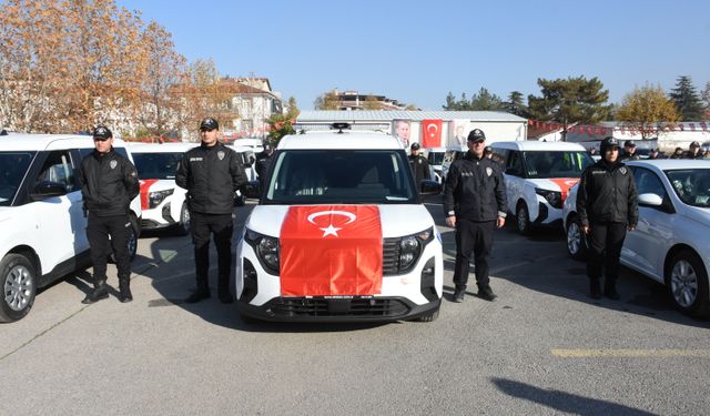 Malatya'da 67 araç emniyet ve jandarma teşkilatına törenle tahsis edildi