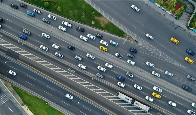 Türkiye'de taşıtlar 5 yılda yaklaşık 1,7 trilyon kilometre yol katetti