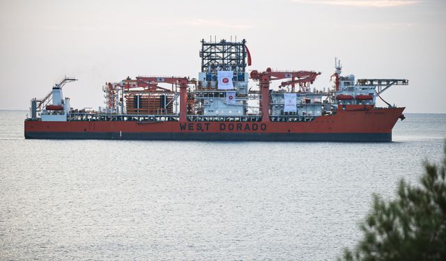 Türkiye'nin 6. derin deniz sondaj gemisi Mersin açıklarına demirledi