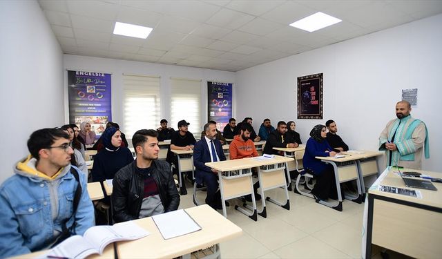 Van'da engelli üniversite öğrencileri farklı alanlardaki kurslarla hayata hazırlanıyor