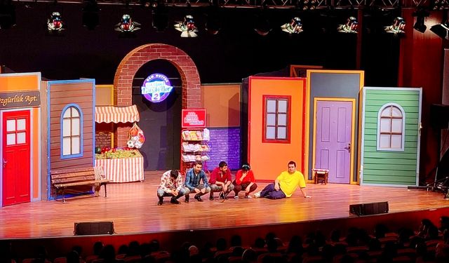 'Çok Güzel Hareketler 2' Malatya'da Kahkaha Dolu Anlara Sahne Oldu