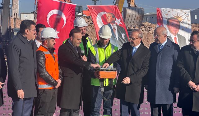 Bakan Kacır: 'Malatya'yı Türkiye Yüzyılı'nın Üretim Üssü Haline Getiriyoruz'