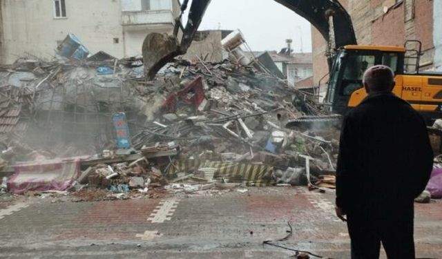 Ermeç Apartmanı Davasında Bilirkişi Raporu Bekleniyor: Duruşma 25 Mart'a Ertelendi