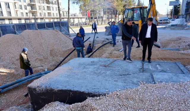 Adıyaman'da Atatürk Bulvarı Güneyine Kesintisiz ve Temiz Su Sağlayacak Ana Şebeke Hattında Önemli Aşama Tamamlandı