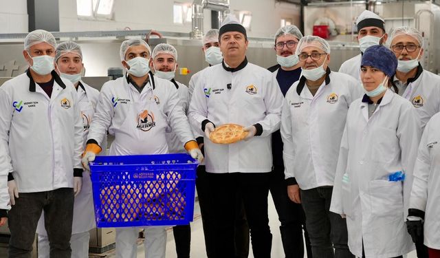 Adıyaman'da Halk Ekmek Fabrikası Açıldı: Abdurrahman Tutdere'den Günlük 60 Bin Ekmek Üretimi Müjdesi
