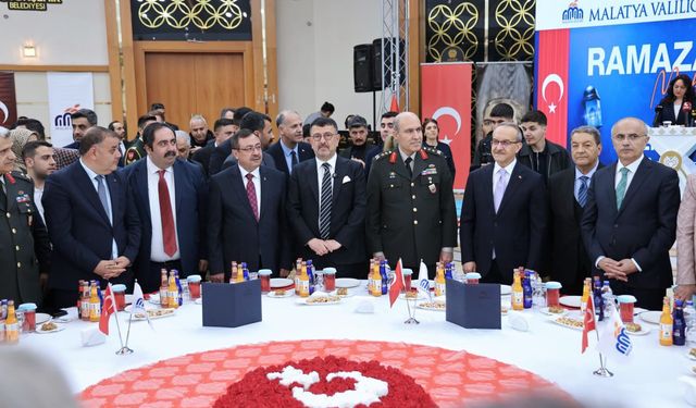 Malatya'da Bayramlaşma Programında Birlik Ve Dayanışma Mesajı