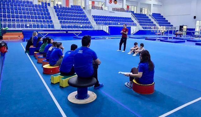 Malatya'da Cimnastik Antrenörlerine Akademi Eğitimi