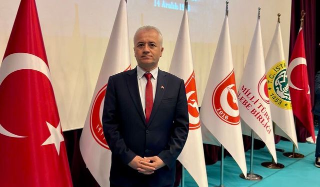 İş İnsanları Platformu'ndan Siyaset Okulu Programına Destek