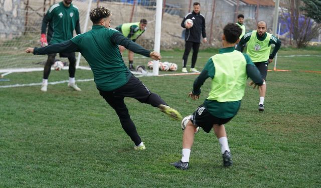 Yeşilyurtspor'da Kritik Karşılaşma Öncesi Hazırlıklar Sürüyor