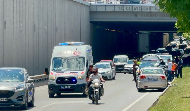 Çevreyolunda Kaza Trafiği Kilitledi: 1 Yaralı