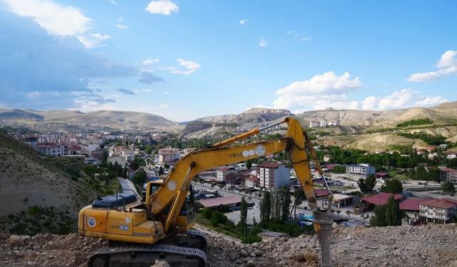 Darende Millet Bahçesi'nde Çalışmalar Sürüyor