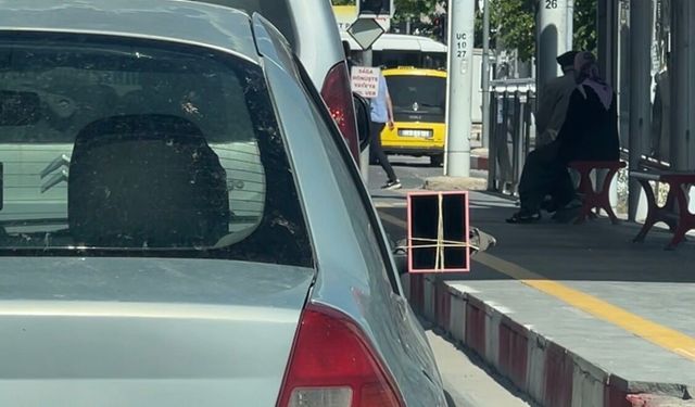 Kırılan Dikiz Aynasının Yerine Makyaj Aynası Taktı