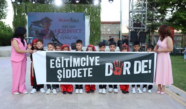 Miniklerin Mezuniyet Coşkusu Duygulandırdı