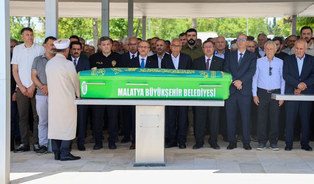 Öznur Çalık'ın Kayınvalidesi Son Yolculuğuna Uğurlandı
