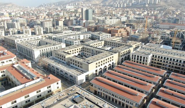 Yeni Çarşıya Estetik ve Düzen Ayarı
