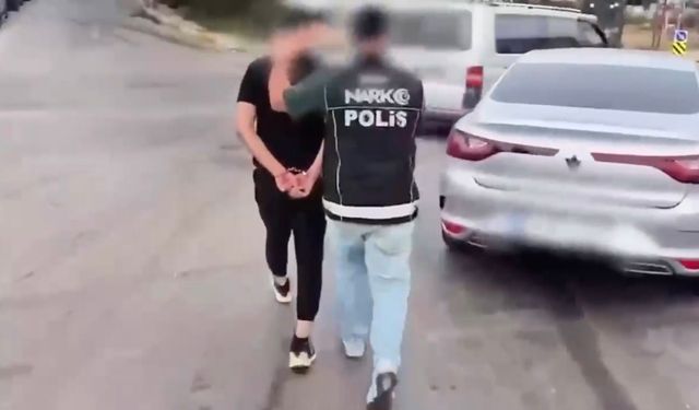 73 İlde Dev Narkotik Operasyonu: 985 Kilo Uyuşturucu ve 1,6 Milyon Hap Ele Geçirildi