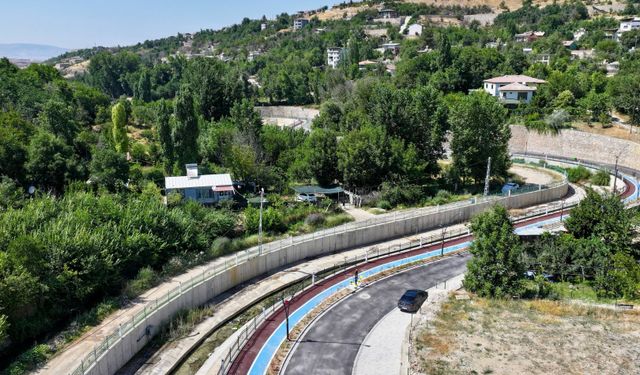 Başkan Geçit: 'Beylerderesi Yaşam Vadisi, Yeşilyurt'un Turizm Ve Sosyal Yaşamına Yeni Bir Soluk Getirecek'