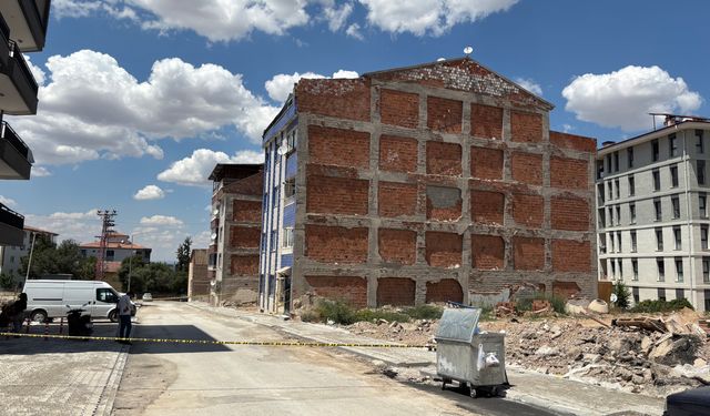 Kolonlardan Ses Geldi İddiası Ekipleri Alarma Geçirdi