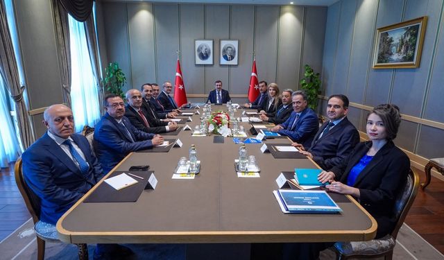 Malatya Heyeti Cevdet Yılmaz'la Bir Araya Geldi