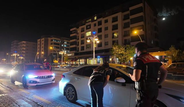 Malatya'da 'Huzur 44' Uygulaması: 2 Bin 633 Kişi Sorgulandı