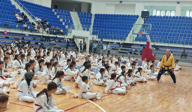 Taekwondo Pum Dan Sınavı 18 İlden 476 Sporcunun Katılımıyla Yapıldı