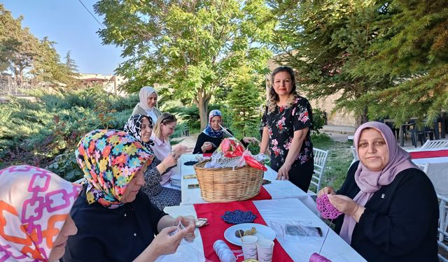 Tarihi Yusuf Paşa Bedesteni'nde Kadınların El Emeği Buluşması