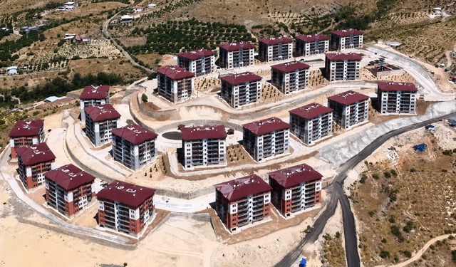 Konak'ta 512 Deprem Konutu Teslim Ediliyor