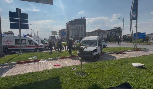 Malatya'da İki Ayrı Kaza: 5 Kişi Yaralandı