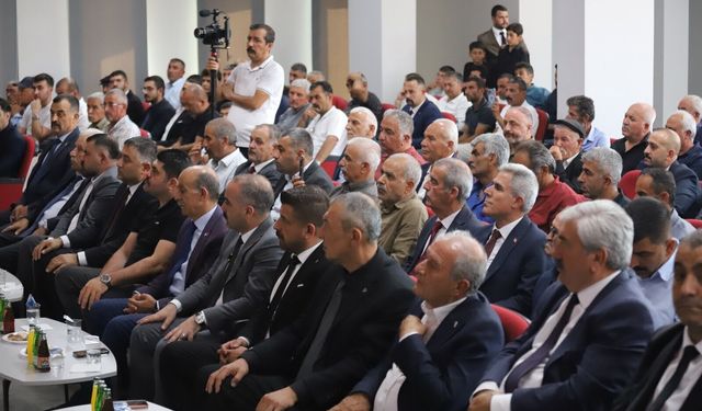 MHP Hekimhan'da Efendi Akyüz Yeniden Başkan Seçildi