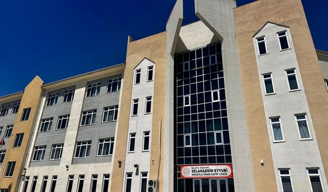 Selahaddin Eyyubi Anadolu İmam Hatip Lisesinden YKS'de Büyük Başarı