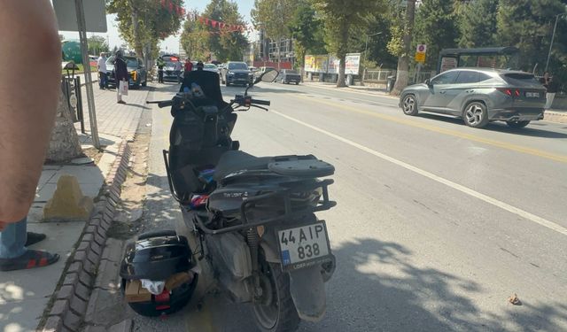 İnönü Caddesi'nde Kurye Kazada Yaralandı