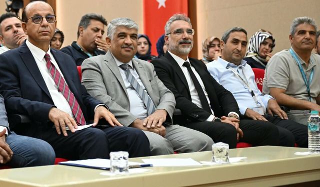 Yeşilyurt Belediyesi'nden Eğitimcilere Yeni Dönem Öncesi Hizmet İçi Eğitim
