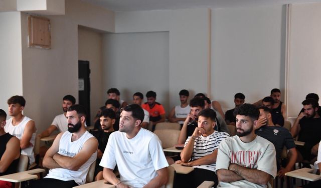 Yeşilyurtspor'a Yeni Oyun Kuralları Eğitimi