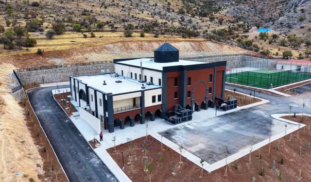 İkizce'de Cem Ve Kültür Evi İle Spor Tesisi Tamamlandı