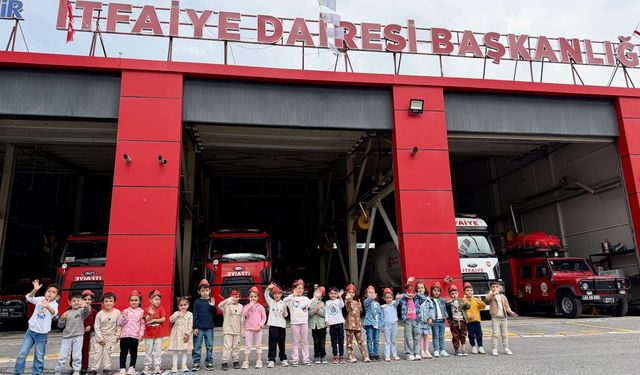 Minik Öğrenciler İtfaiyeciliği Yerinde Öğrendi
