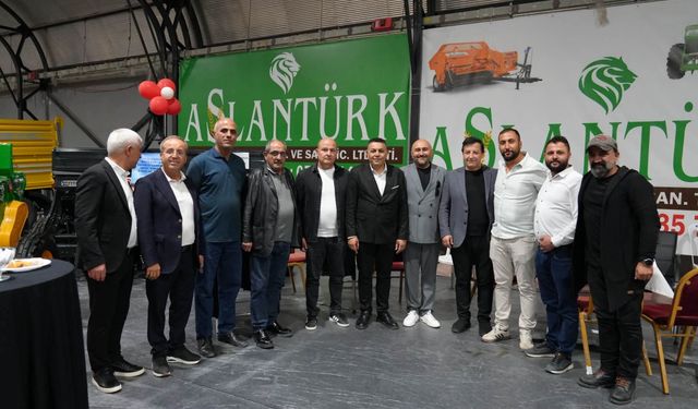 Sadıkoğlu Tarım Fuarında Sektör Temsilcileriyle Buluştu