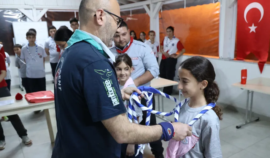 Antalya'da yeni izciler yetiştiriyor