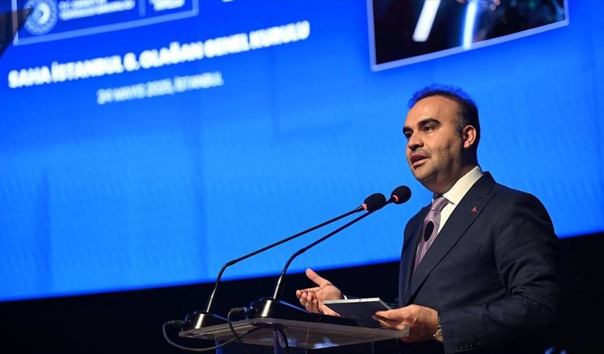 Bakan Kacır: İMECE 2, İMECE 3 ve Türksat 7A'yı hayata geçirmek için gayret gösteriyoruz