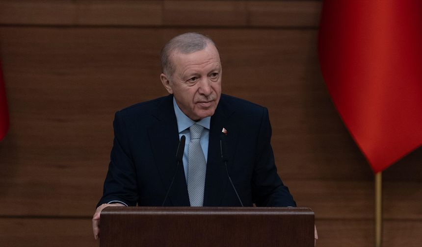 Cumhurbaşkanı Erdoğan, İstanbul'un fethinin 572. yıl dönümünü kutladı